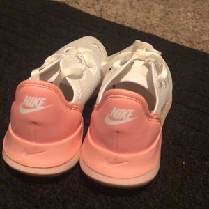 NIKE HAKATA shoes
